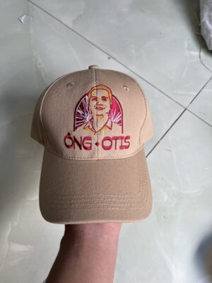 non ket theu logo phu kien nho gia tri lon