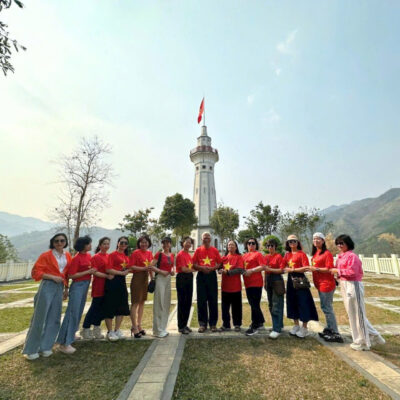 mu non dong phuc cho teambuilding